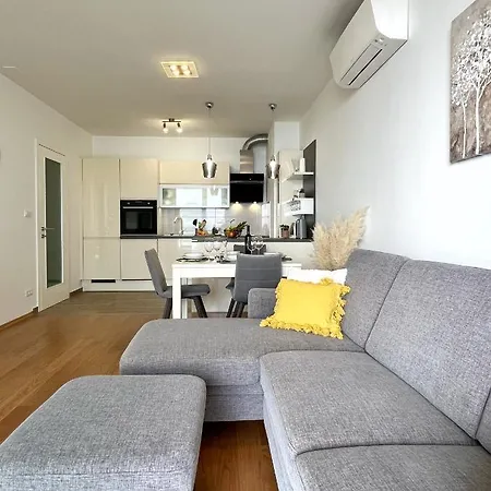 Apartment Dream 5