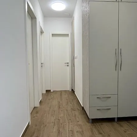 Apartment Dream 5 *